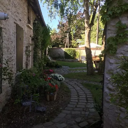 Les Granges De *
